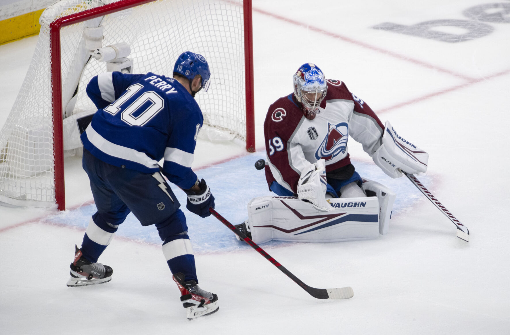 06_20_22 stanley cup 01911.jpg
